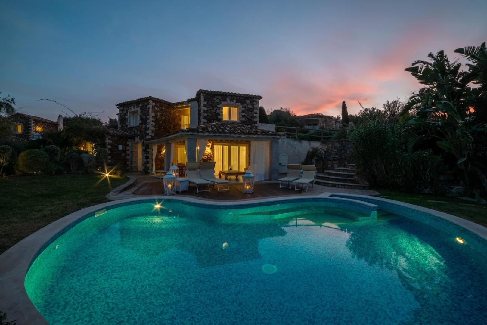 Villa Bougainvillea Con Piscina E Giardino Privato A Pochi Passi Dal Mare Кастиадас Экстерьер фото