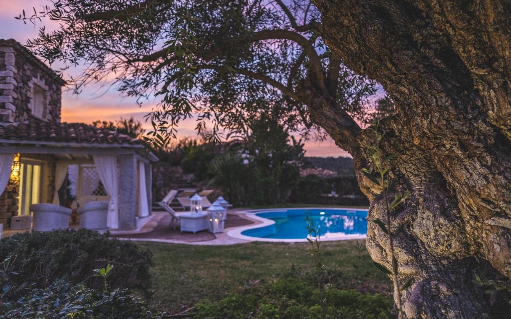 Villa Bougainvillea Con Piscina E Giardino Privato A Pochi Passi Dal Mare Кастиадас Экстерьер фото